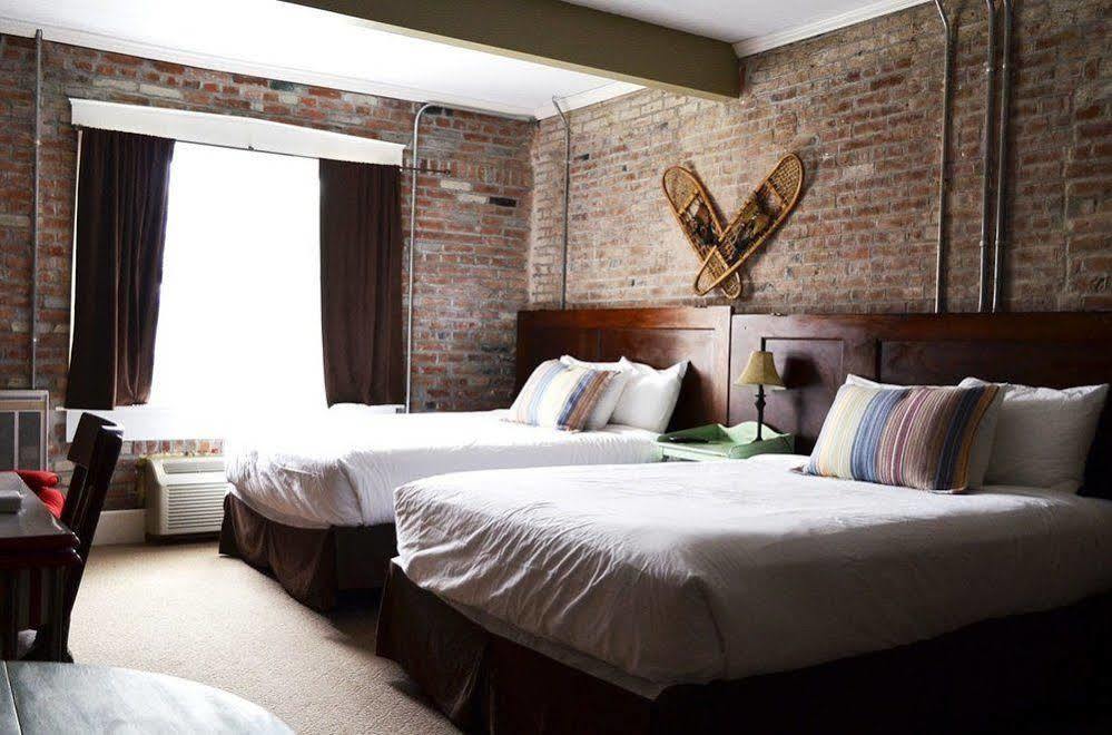 โรงแรมวิลเลียม วัตสัน Pittsfield ภายนอก รูปภาพ